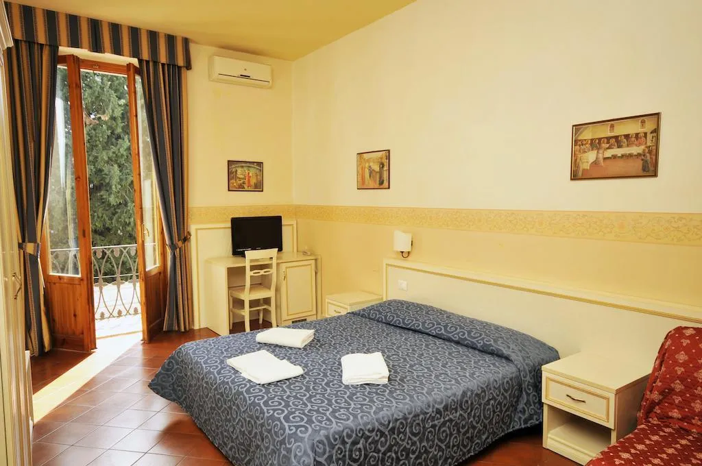General view, Hotel Marine, Florence