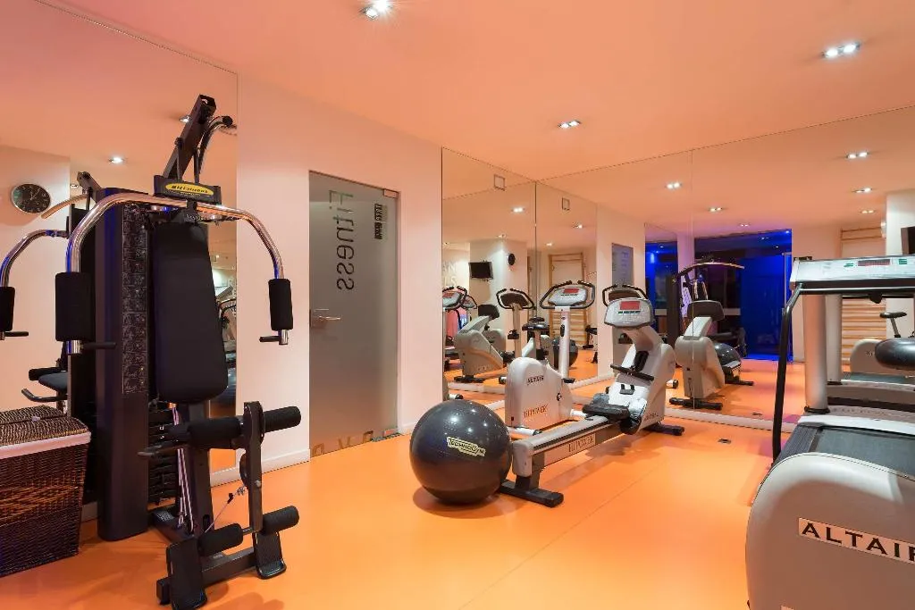 Sports and Entertainment, Hotel Barcelona Condal Mar Affiliated by Meliá, Barcelona