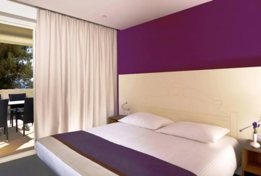 APARTMENT SIDE SEA VIEW Room, Park Plaza Verudela Resort, Istria