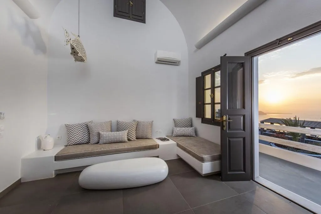 Room, Caldera Memories, Santorini