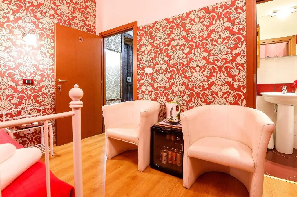 Room, Vanella Rome Domus, Naples
