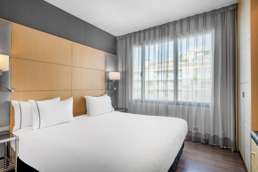 Room, AC Barcelona Victoria Suites, Barcelona