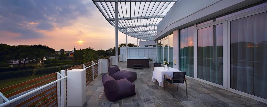 Terrace, Capo Nord, Venice
