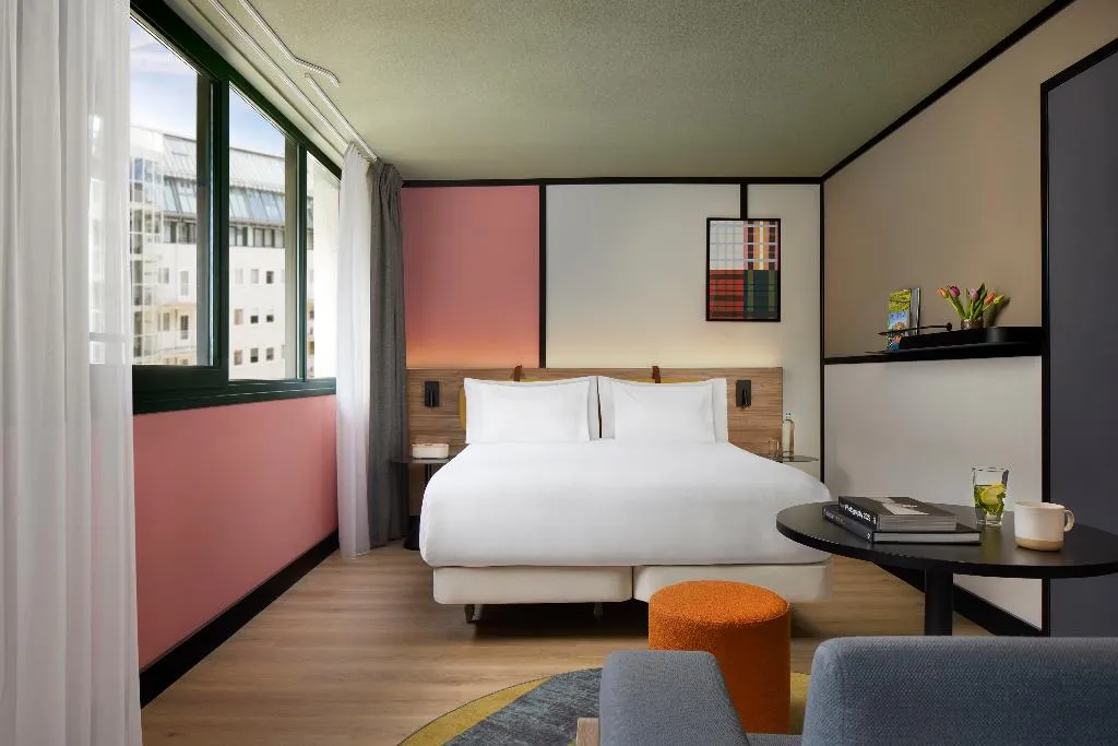 DOUBLE STANDARD Room, Avani Museum Quarter Amsterdam Hotel-previously NH, Amsterdam