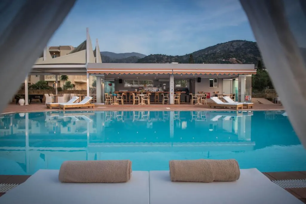 Terrace, Notos Heights Hotel & Suites, Crete