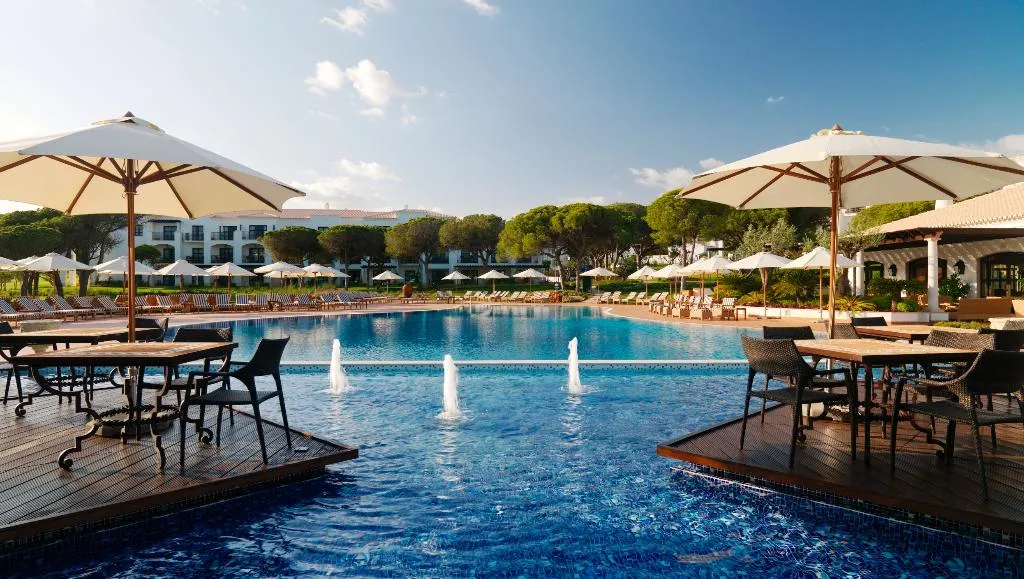 Restaurant, Pine Cliffs Hotel, a Luxury Collection Resort, Algarve