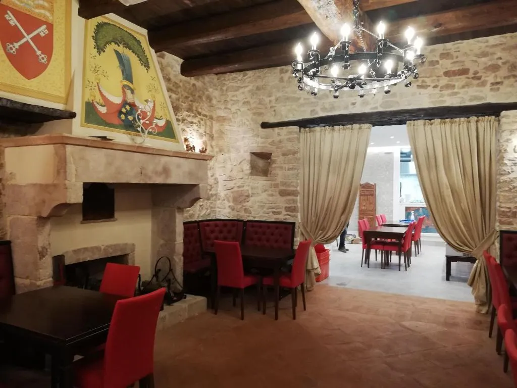 Restaurant, Torre Del Nera Albergo Diffuso & Spa, Perugia