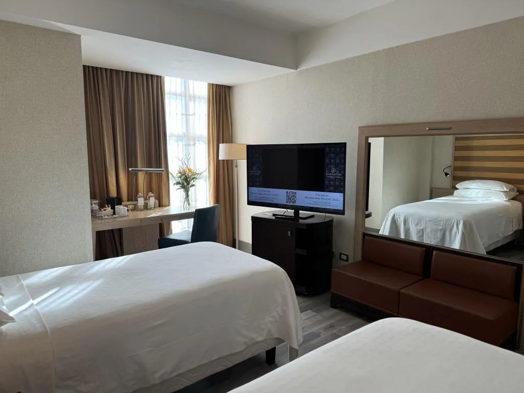 TWIN DELUXE Room, Sheraton Parco de' Medici Rome Hotel, Rome