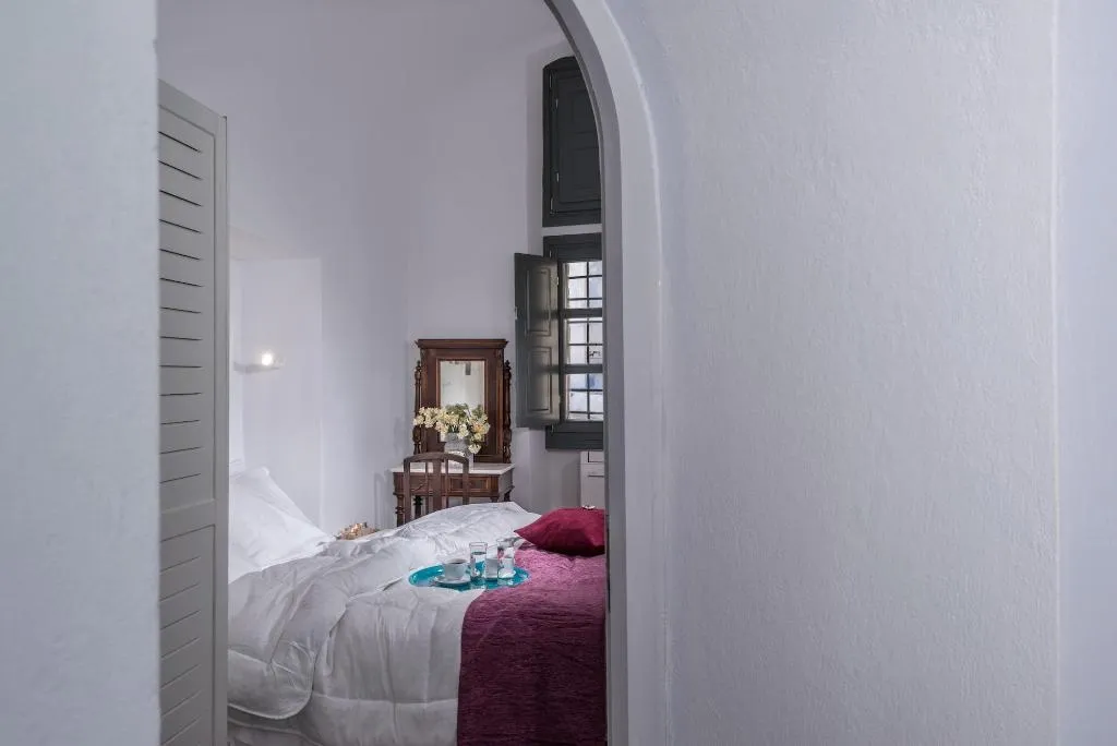 Room, Kastro Mansion, Santorini