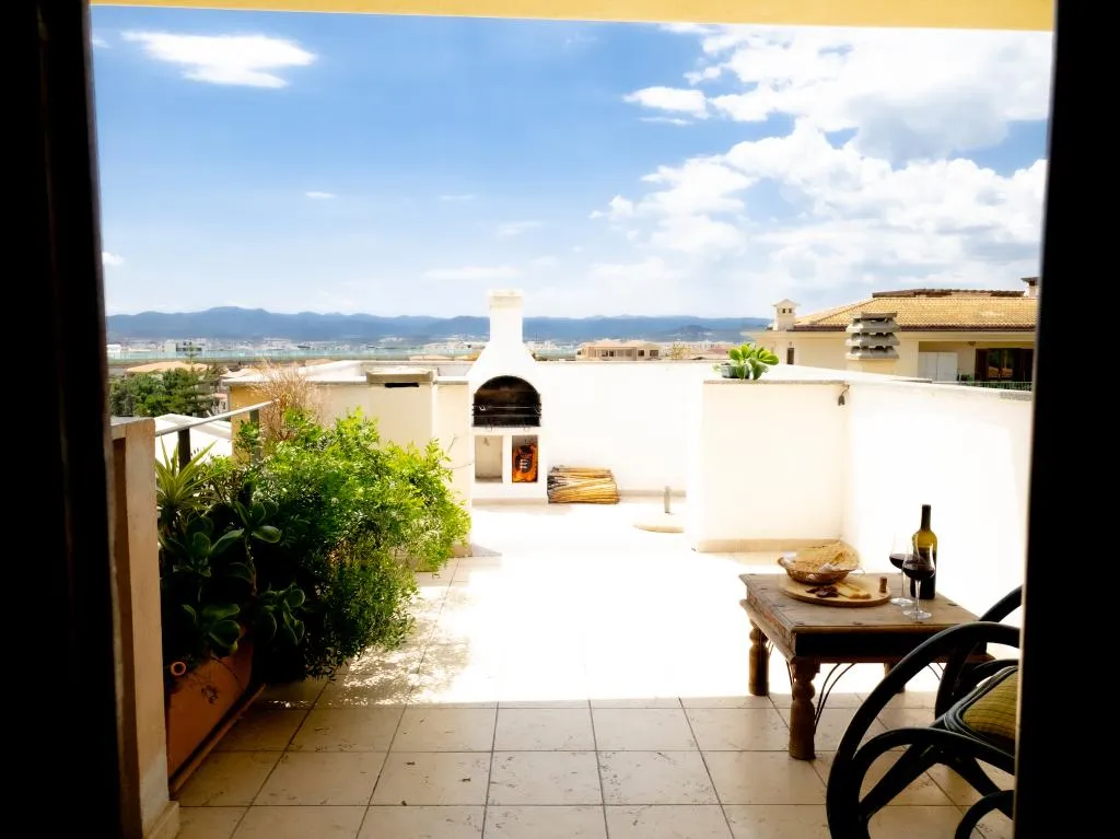APARTMENT GARDEN VIEW Room, PMS CaseVacanze Olbia, Olbia