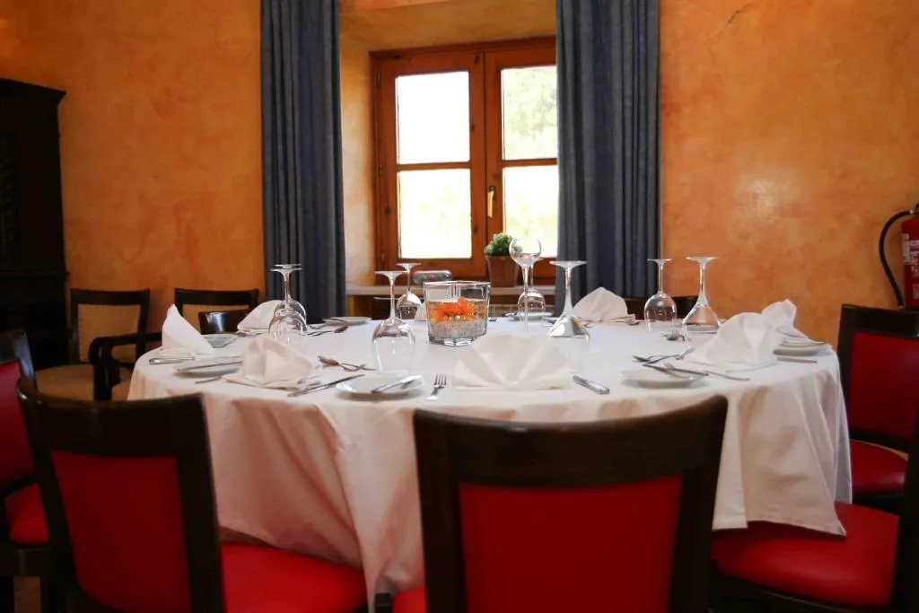 Restaurant, Porto Dona Maria, Algarve
