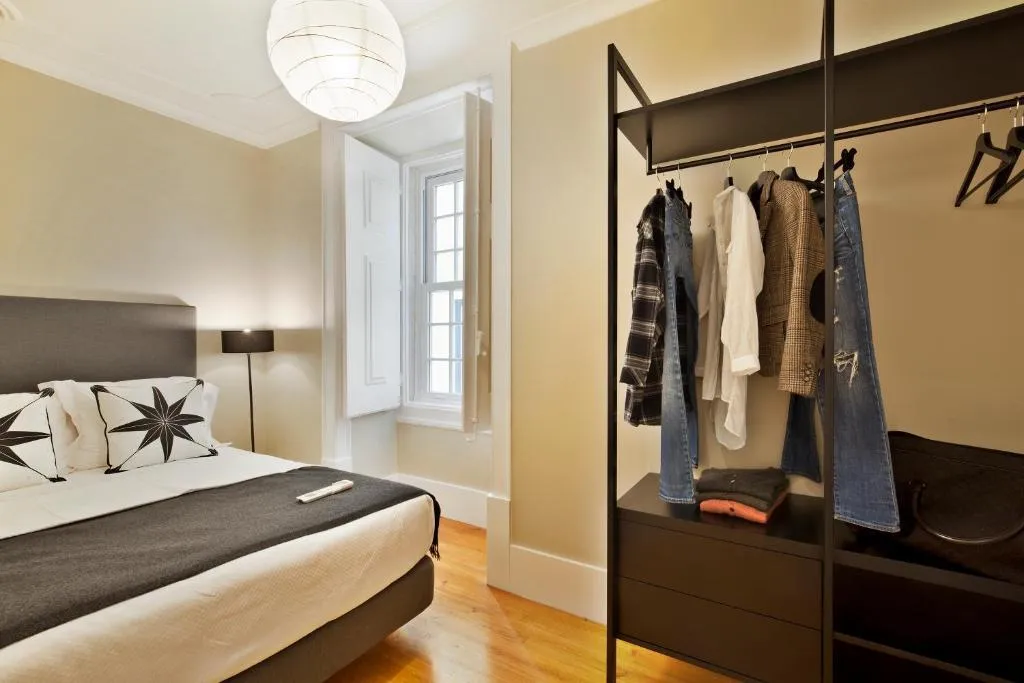 APARTMENT TWO BEDROOMS Room, Lisbon Five Stars Apartments Bica 246, Lisbon