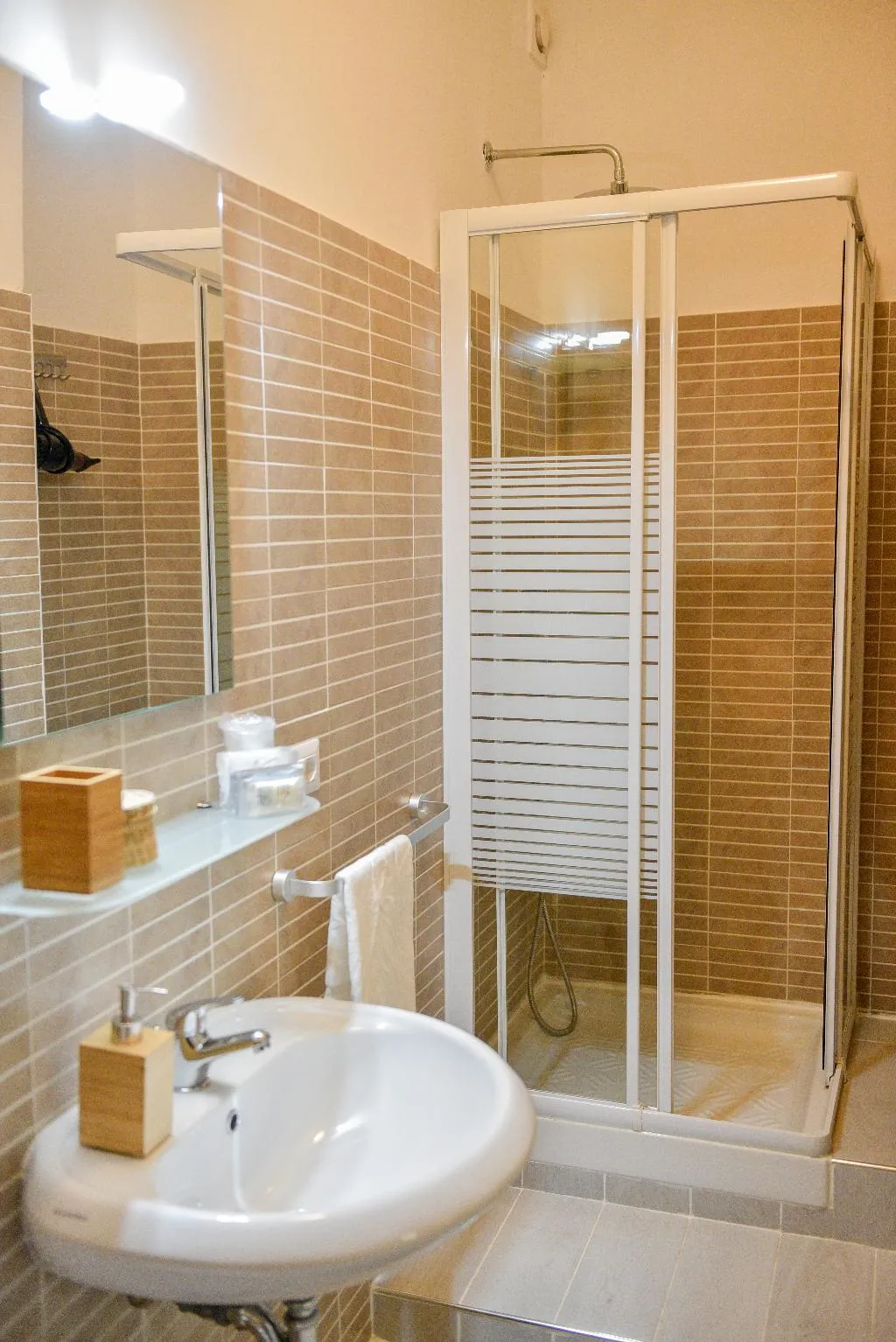 DOUBLE DELUXE Room, B&B Portafortuna Lucky Charm, Naples