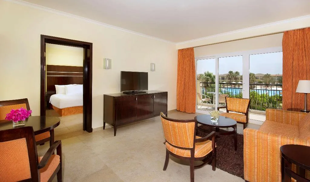 SUITE DELUXE POOL VIEW Room, DoubleTree by Hilton Sharm El Sheikh - Sharm Bay, Red Sea Riviera