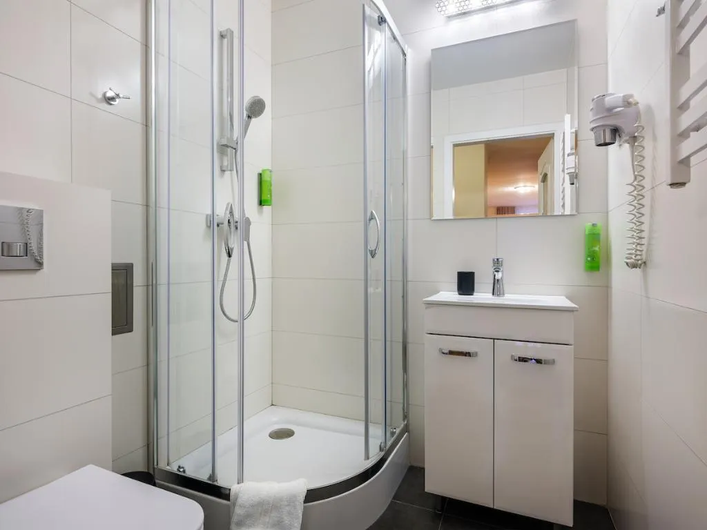 TWIN DELUXE Room, Kosmopolita Rooms & Apartments, Krakow