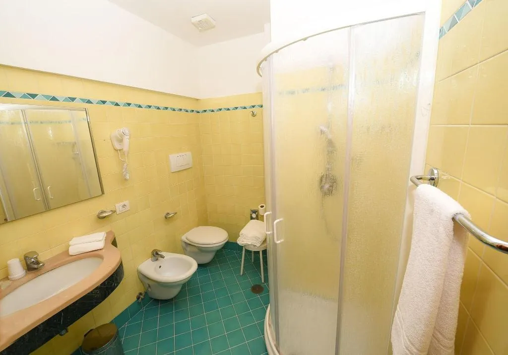 Room, Tourist, Naples
