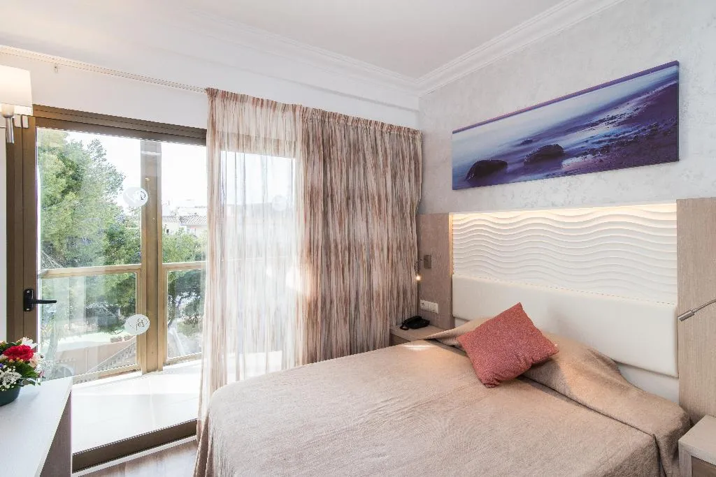 SINGLE STANDARD Room, Baviera Hotel, Majorca