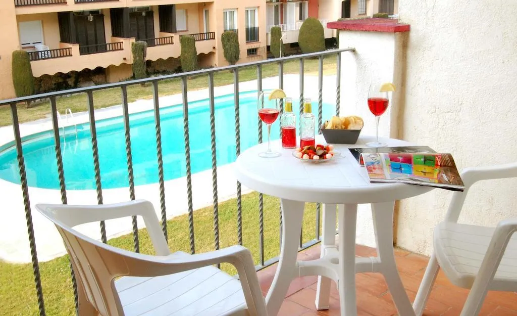 APARTMENT CAPACITY 4 ONE BEDROOM Room, Comte d'Empuries, Costa Brava