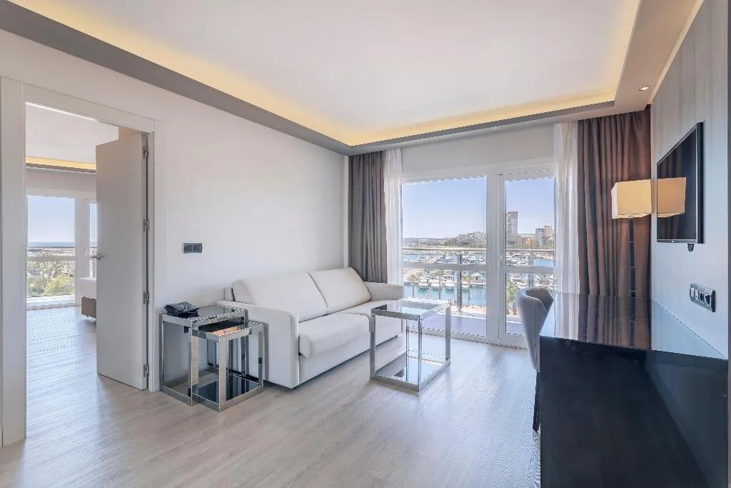 JUNIOR SUITE EXECUTIVE Room, Melia Alicante, Costa Blanca