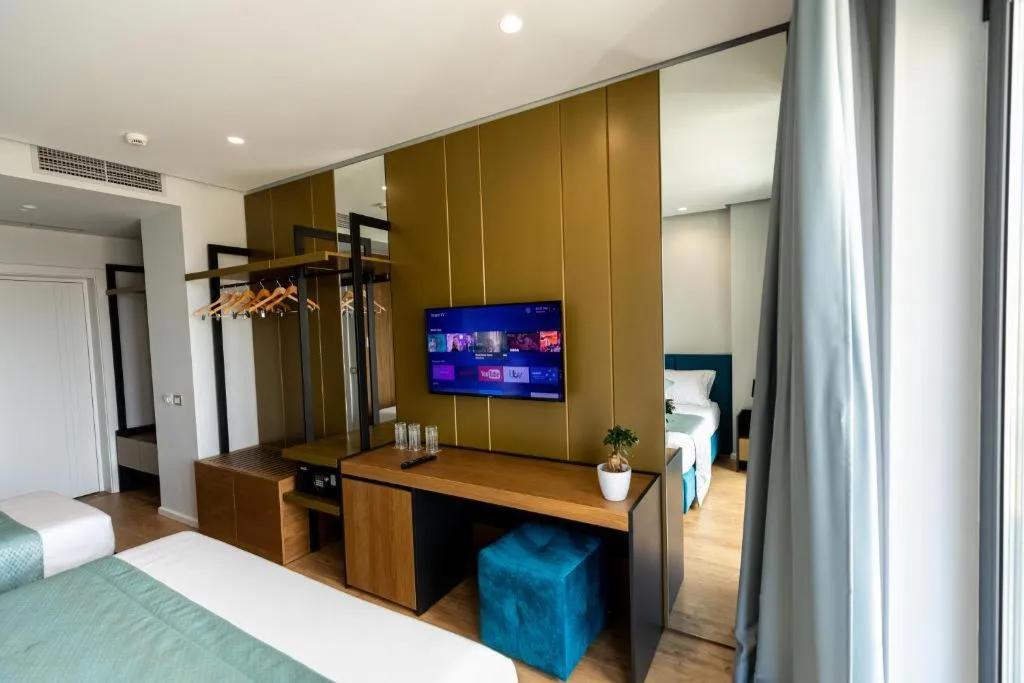 TRIPLE WITH VIEWS Room, Ames Hotel & SPA, Kavaje