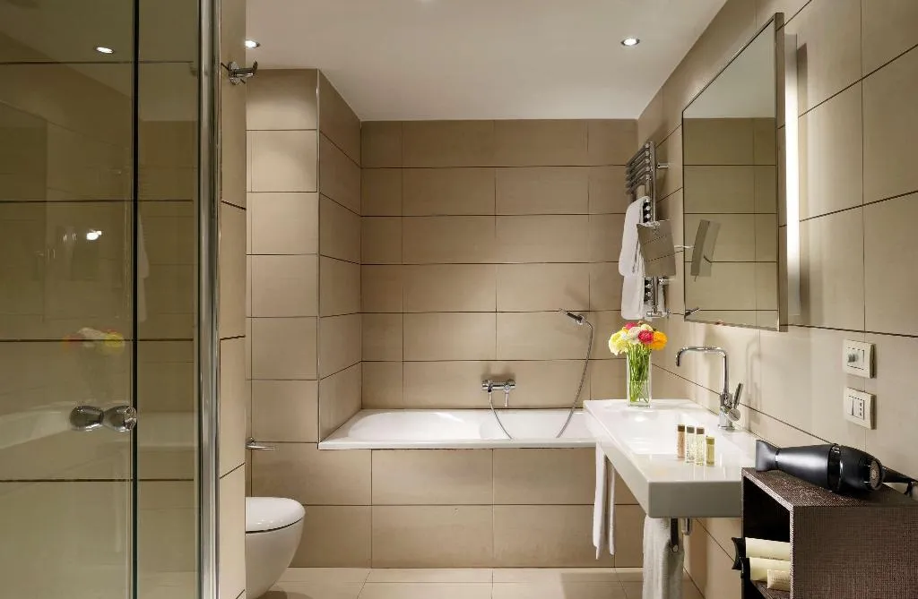 Room, Milan Suite Hotel, Milan