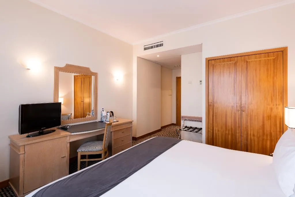 TWIN STANDARD Room, Mundial, Lisbon