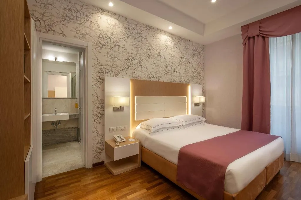 Room, Diana Roof Garden, Rome