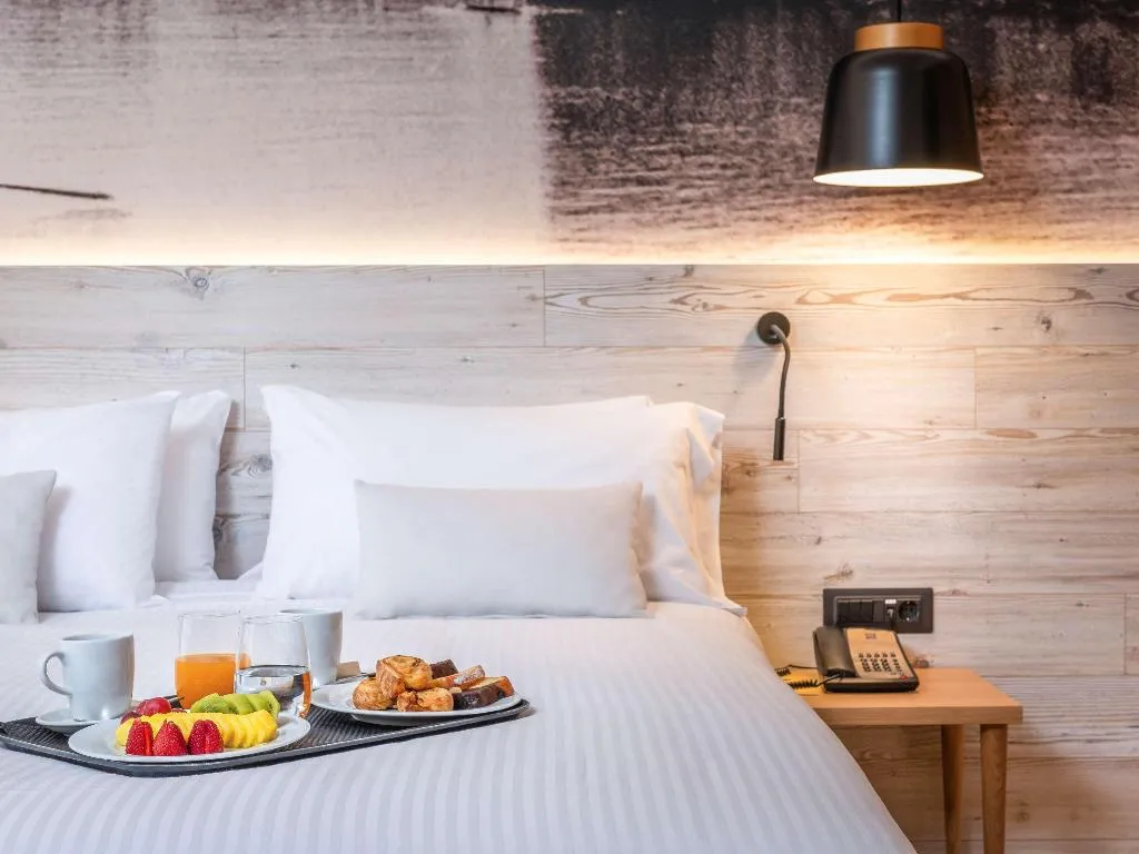 DOUBLE CLASSIC Room, Ibis Styles Heraklion Central, Crete