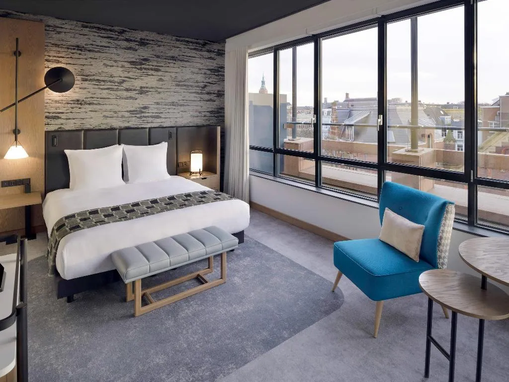 Room, Movenpick Hotel The Hague, Amsterdam