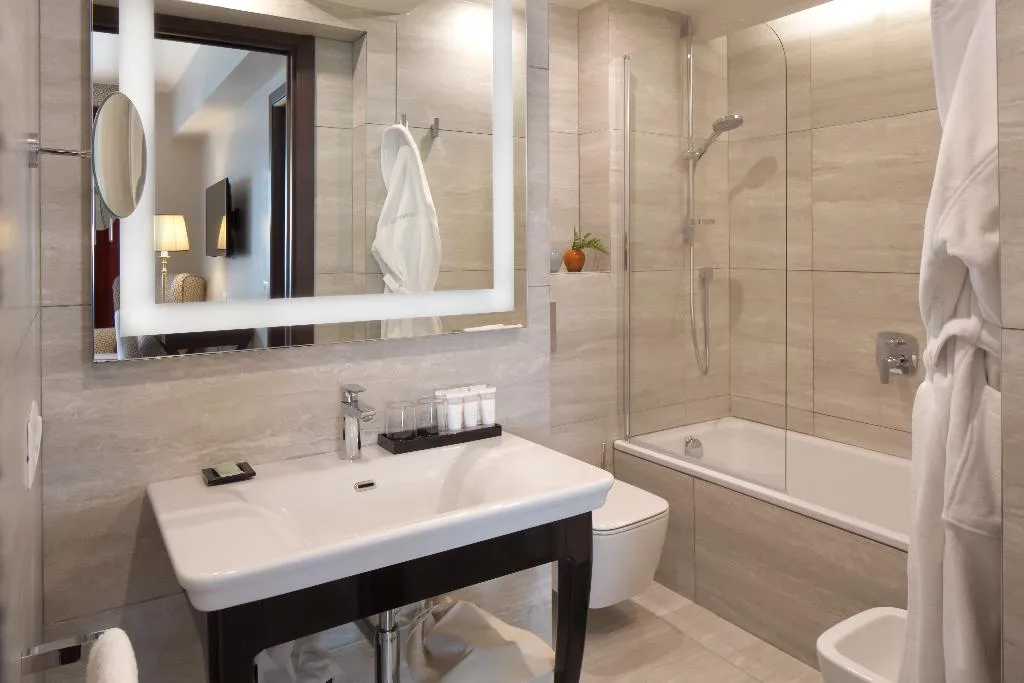 SUITE STANDARD Room, Starhotels Michelangelo Roma, Rome
