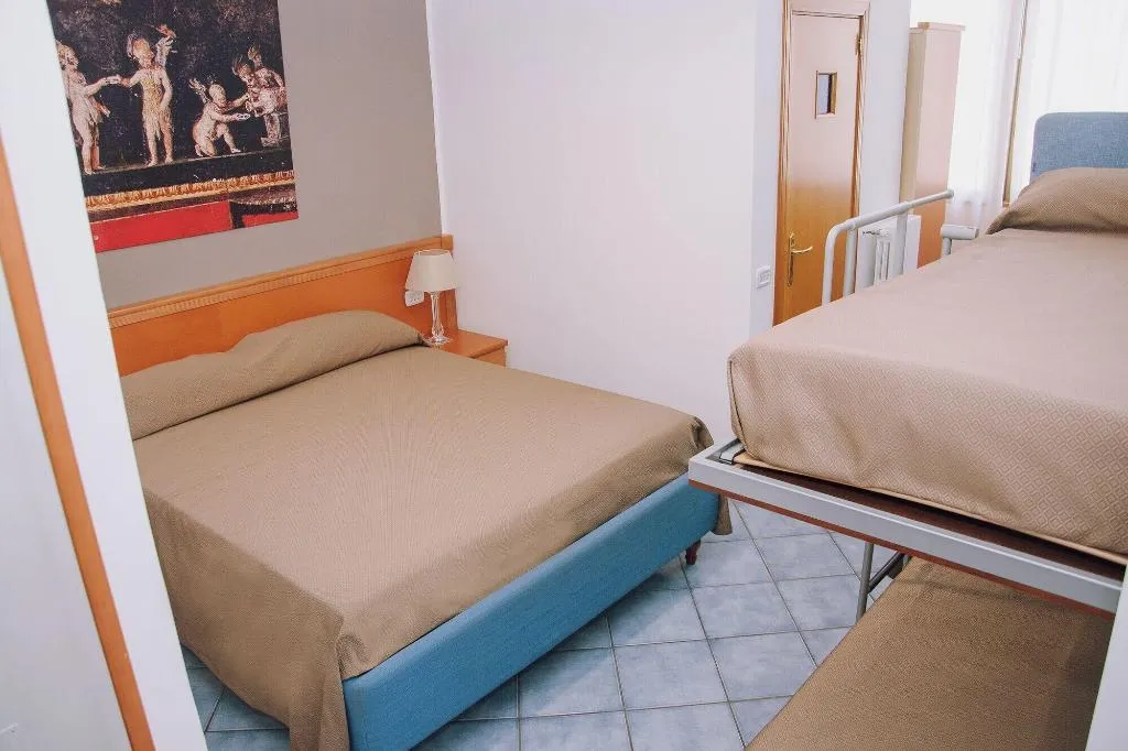 Room, Hotel Piccolo Sogno, Naples