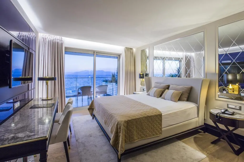 DOUBLE SINGLE USE SUPERIOR SEA VIEW Room, Charisma De Luxe Hotel, Izmir
