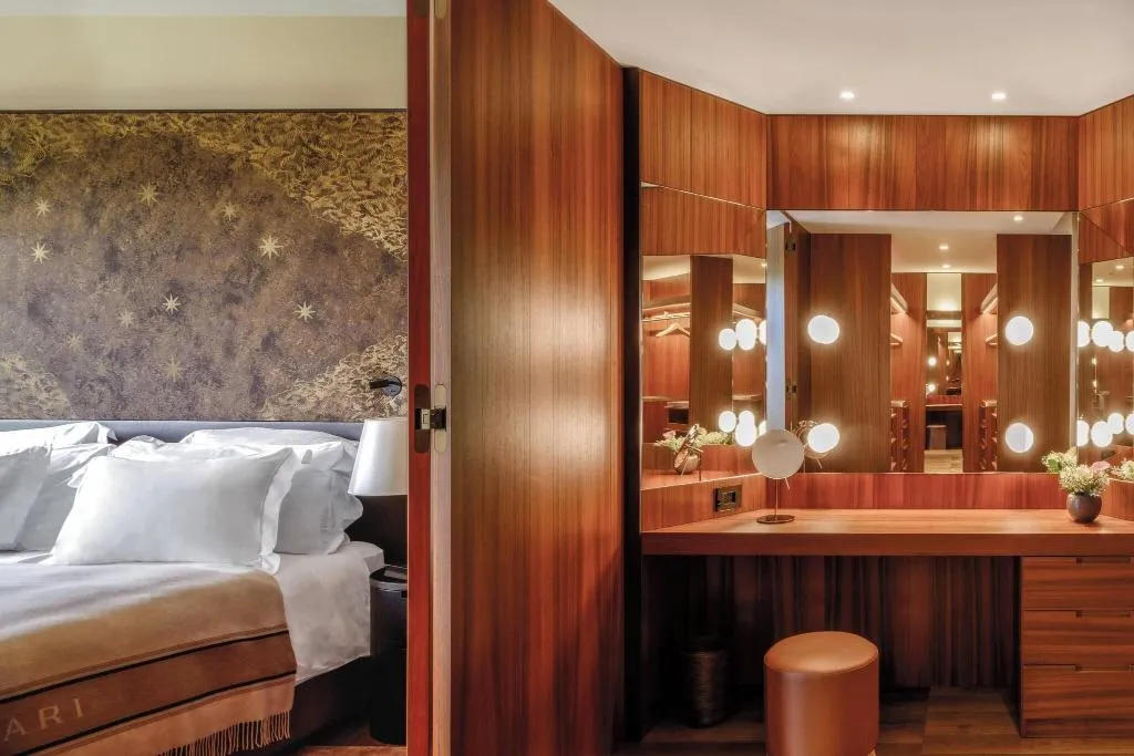 Room, Bulgari Milan, Milan