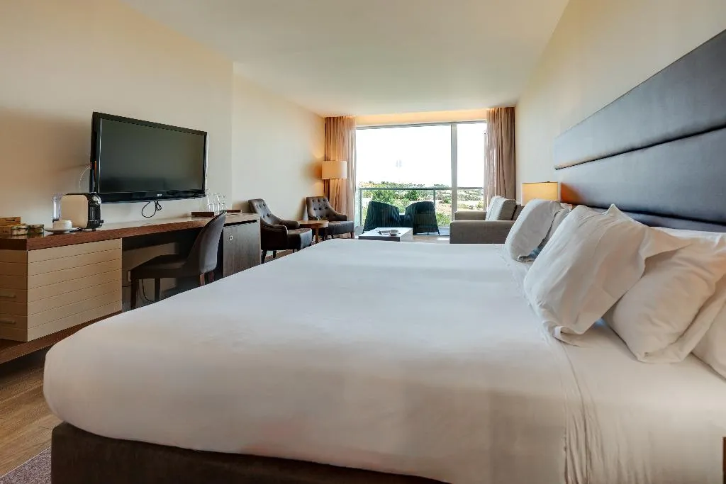 JUNIOR SUITE GARDEN VIEW Room, Iberostar Selection Lagos Algarve, Algarve
