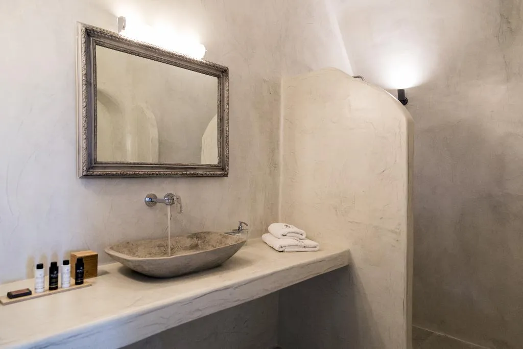 SUITE STANDARD Room, Adamant Suites, Santorini