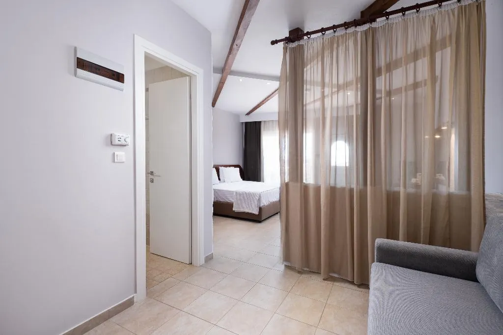 FAMILY ROOM GARDEN VIEW Room, Alexandros Palace Hotel & Suites, Halkidiki