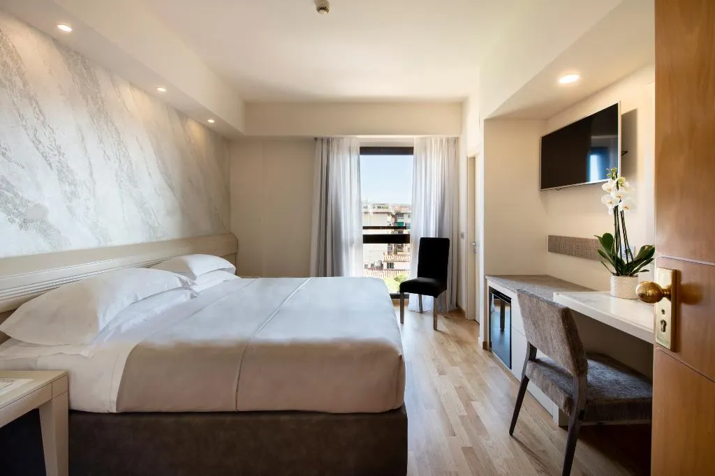 DOUBLE SUPERIOR Room, Grifone - Meetings & Spa, Florence