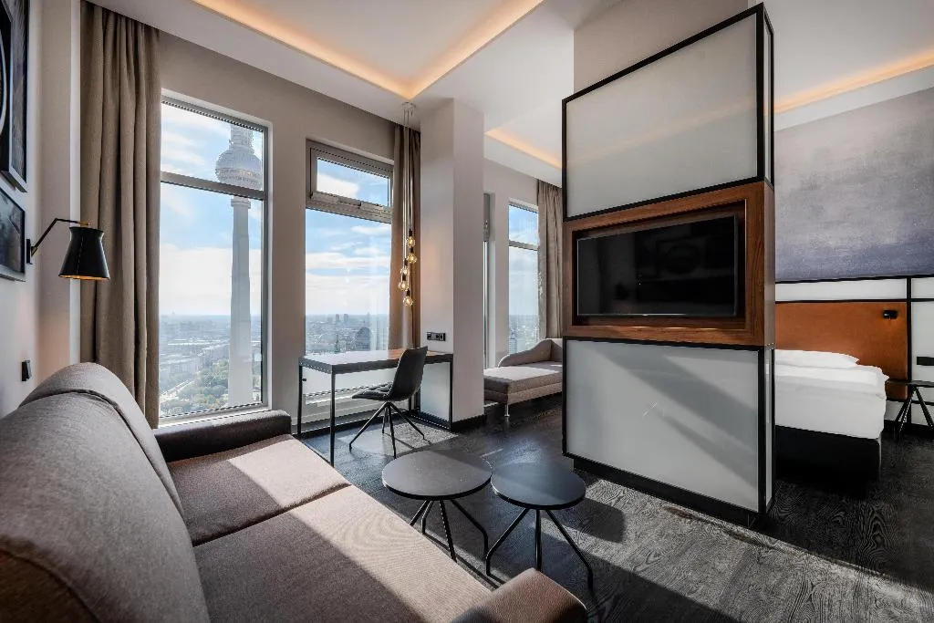 Room, Park Inn by Radisson Berlin Alexanderplatz, Berlin