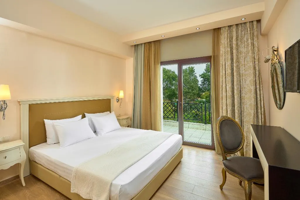 SUITE GRAND Room, Mediterranean Princess Adults Only Hotel, Thessaloniki