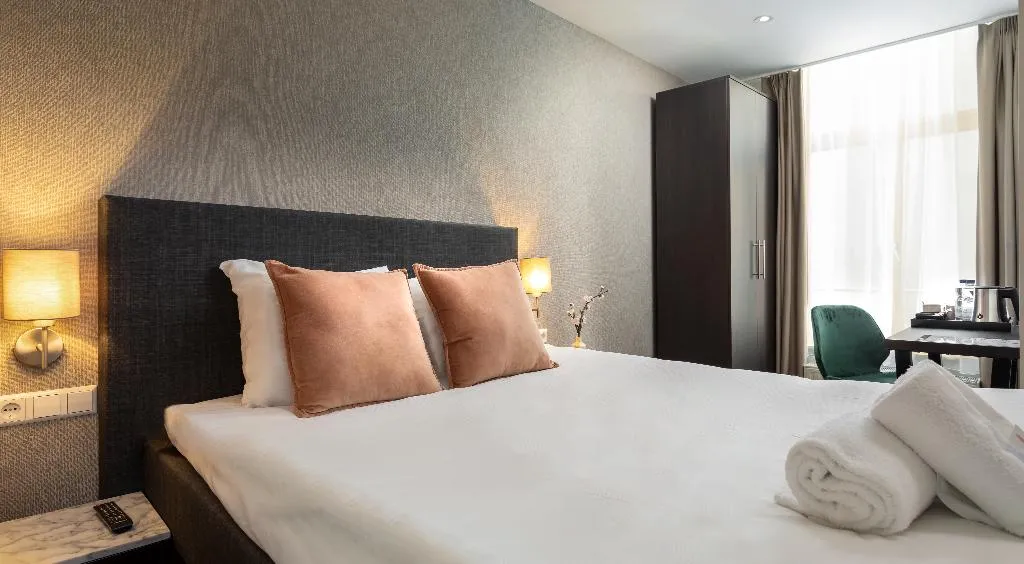 DOUBLE STANDARD Room, NL Hotel District Leidseplein, Amsterdam