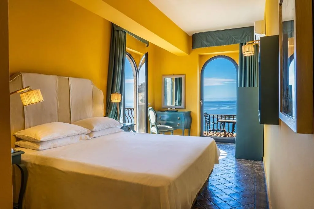 Sports and Entertainment, Villa Ducale, Taormina
