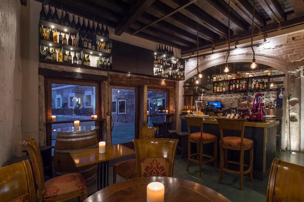 Bar, Palazzo San Lorenzo, Venice