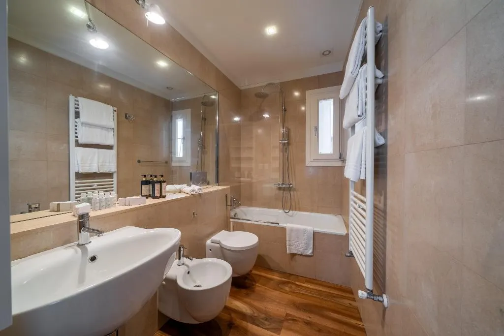APARTMENT ONE BEDROOM ONE BATHROOM Room, Palazzo Paruta, Venice
