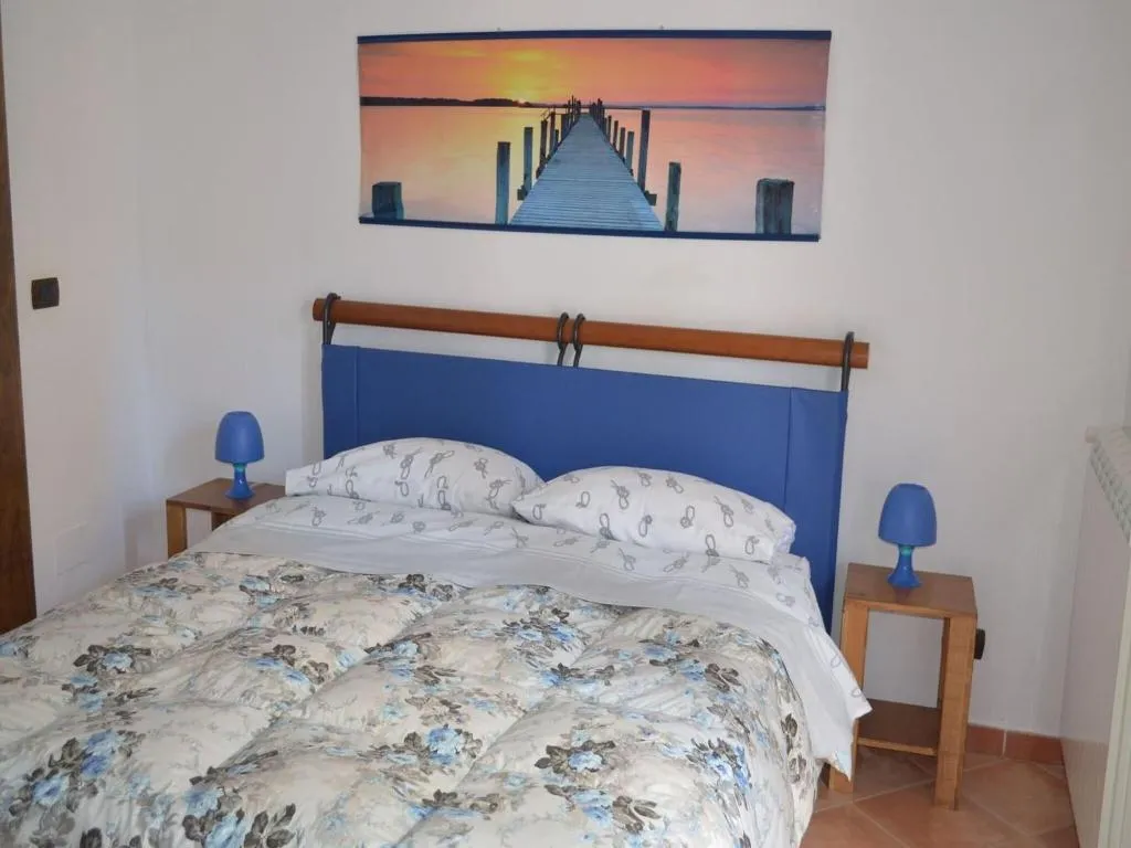 Room, B&B Il Lapillo, Naples