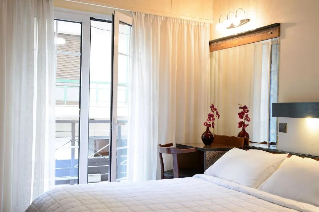 Room, Victory Inn, Athens