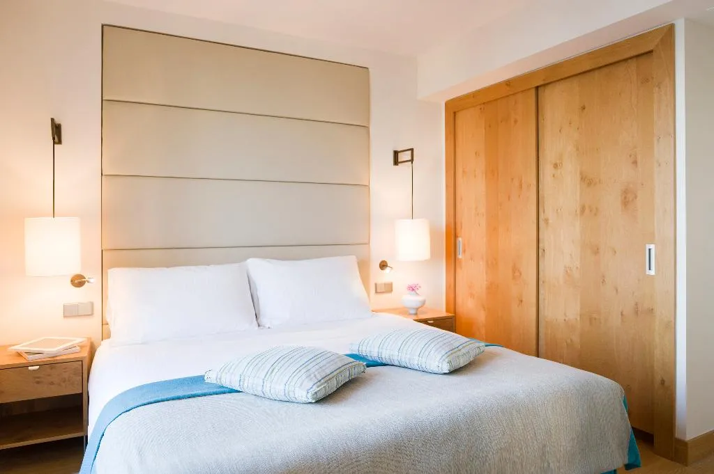 APARTMENT SEA VIEW TWO BEDROOMS Room, Sun Gardens Dubrovnik, Dubrovnik