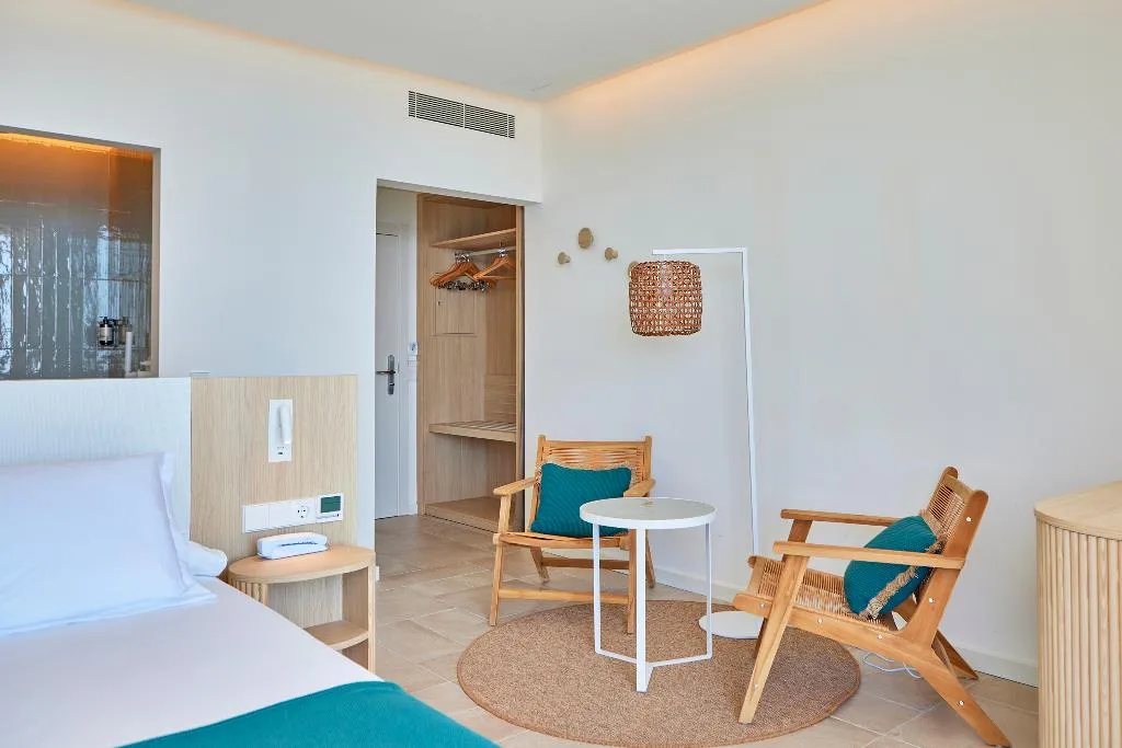 Double or Twin SUPERIOR SEA VIEW Room, Universal Hotel Aquamarin, Majorca