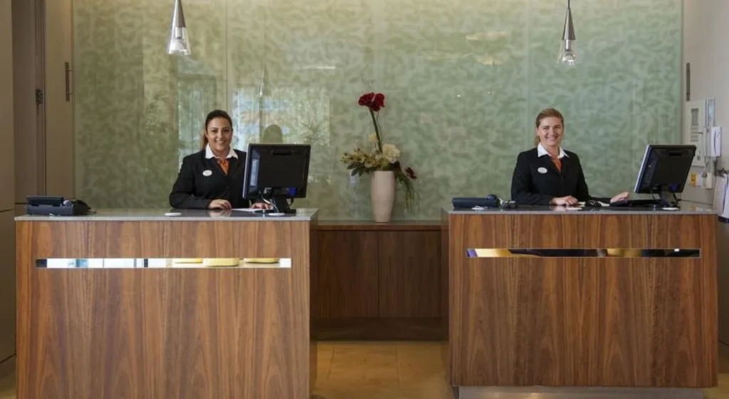 Lobby, Maldron Hotel Smithfield, Dublin