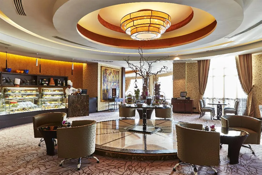 Restaurant, Kempinski Palace Cairo, Cairo
