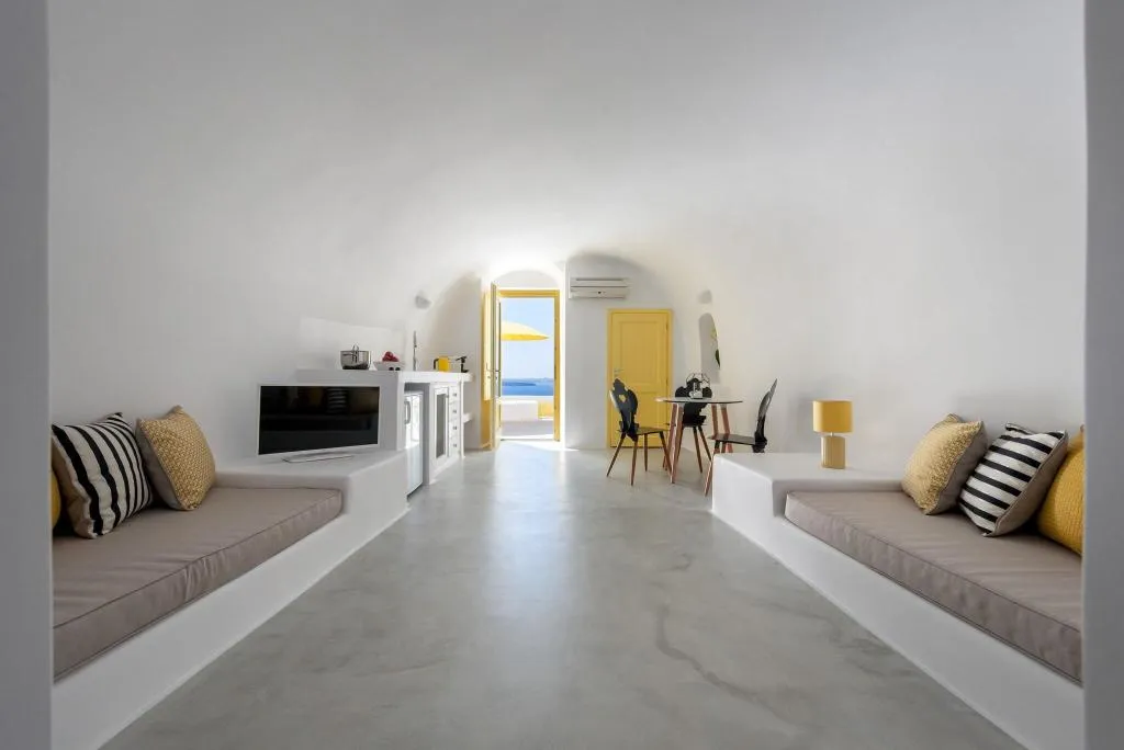 Room, Anemomilos, Santorini